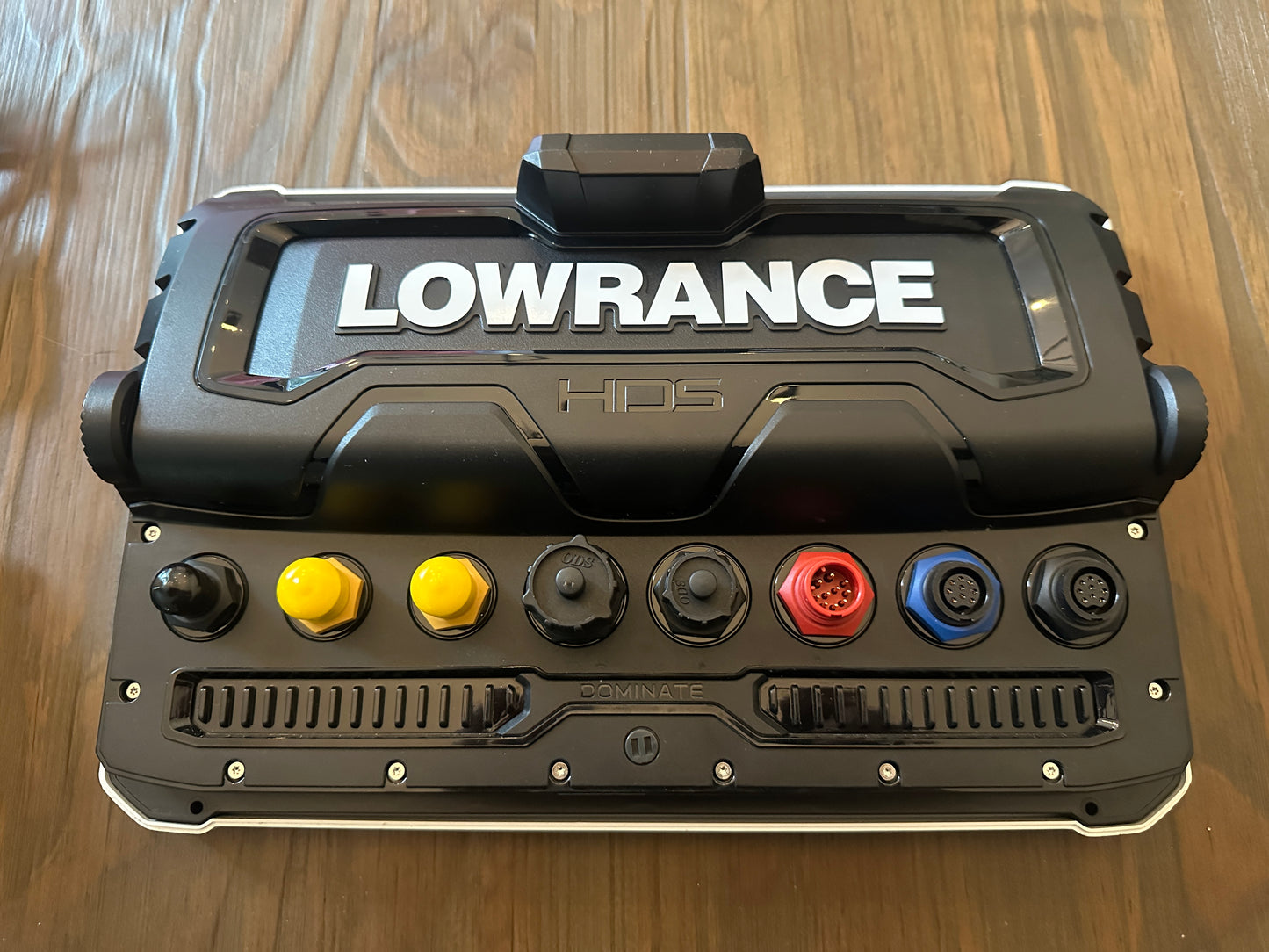 *USED* Lowrance HDS 12 PRO with 3/1 transducer