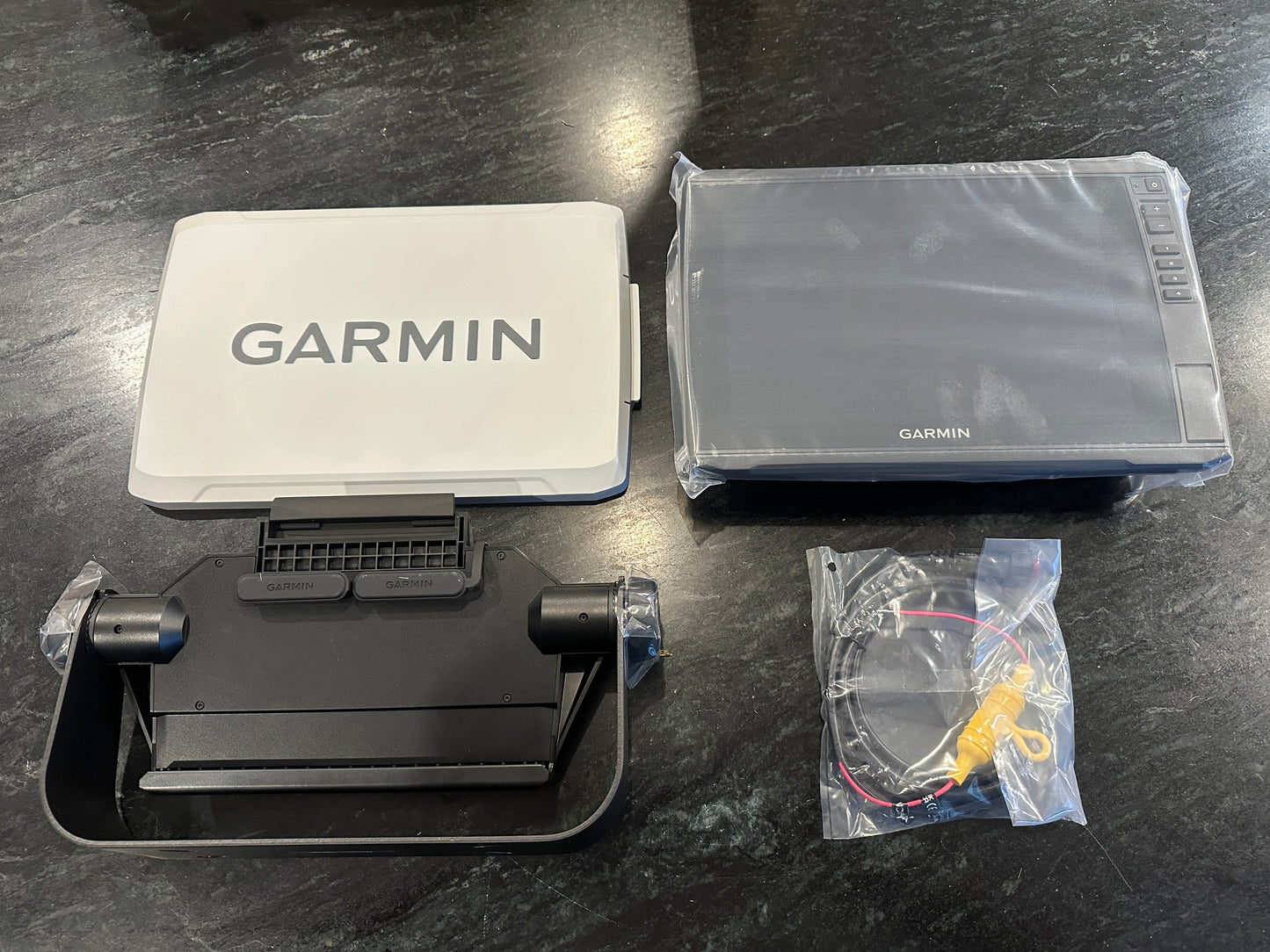 *New trade in* Garmin 106sv ULTRA 2 - No transducer